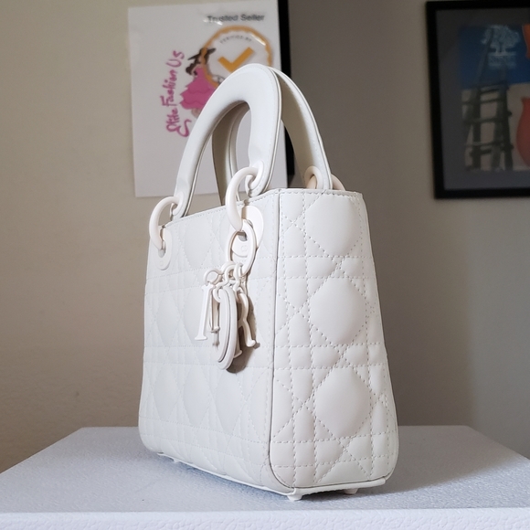 Lady dior mini ultra matte ivory bag - Picture 6 of 8